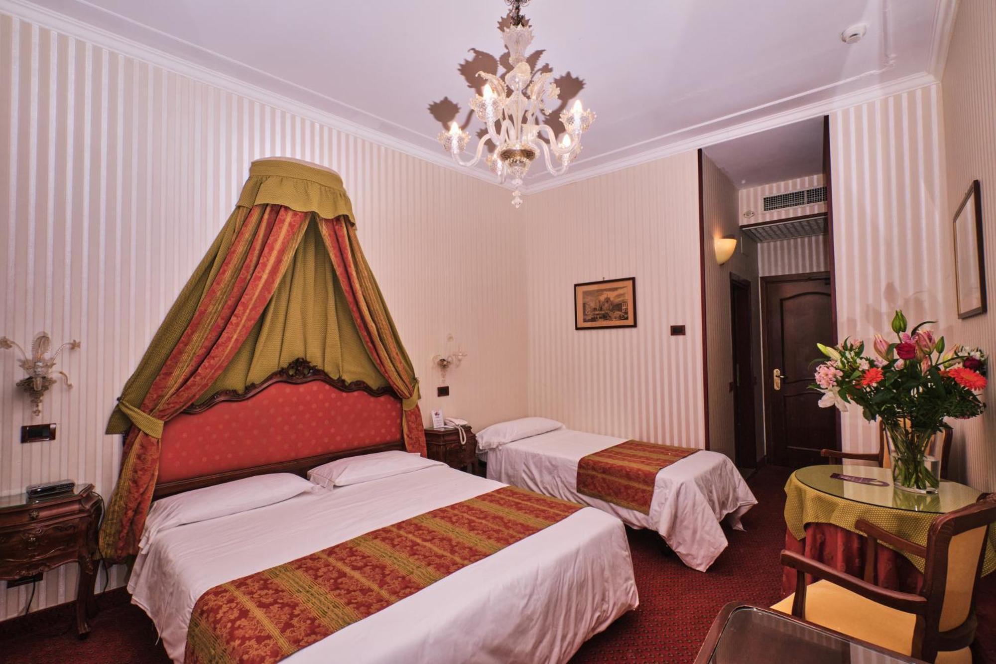 Quarto Triplo Superior