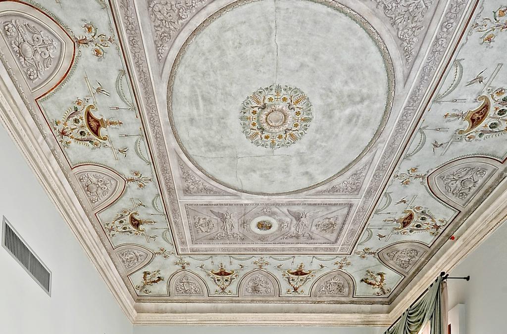 Quarto Deluxe com Cama de Casal ou 2 de Solteiro e Varanda