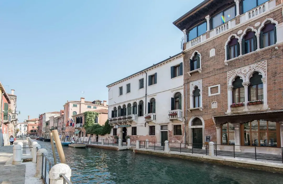 Axel Hotel Venezia - Adults Only-1